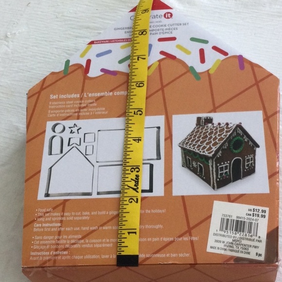 Gingerbread House Cookie Cutter Set - Picture 4 of 5